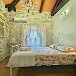 San Niccolo 2 Vilanija